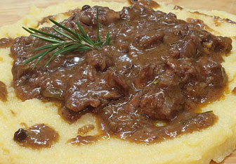 CINGHIALE CON POLENTA