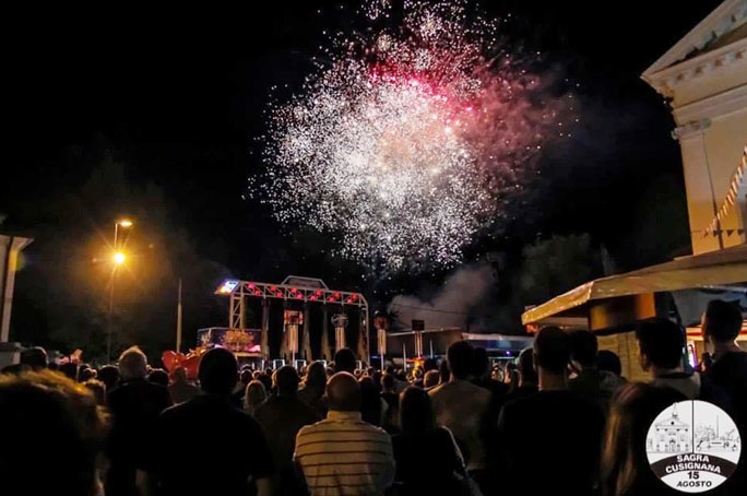GIAVERA DEL MONTELLO CUSIGNANA SAGRA DELL'ASSUNTA fuochi d'artificio