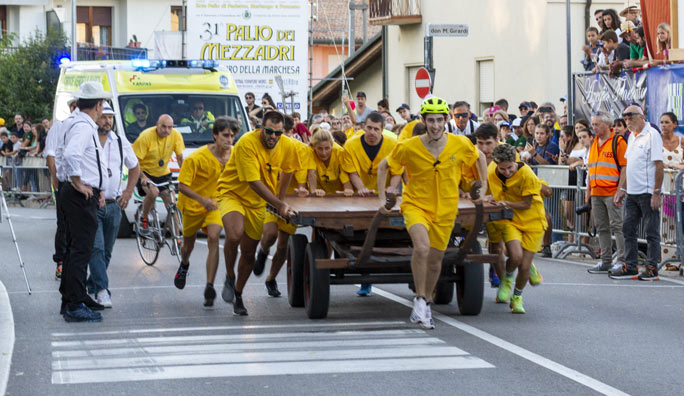 ponzano veneto paderno palio dei mezzadri gara tra contrade