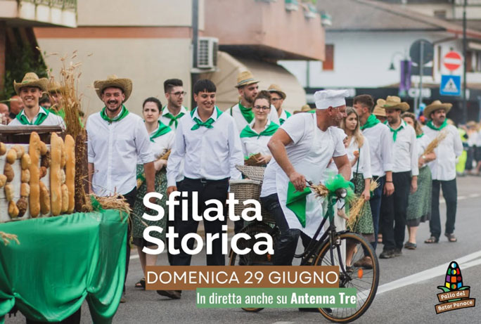 TREVIGNANO PALIO DI TREVIGNANO palio de batar panoce sfilata storica