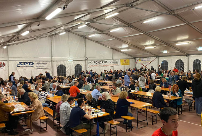 VEDELAGO CAVASAGRA SAGRA MADONNA DEL ROSARIO stand gastronomico