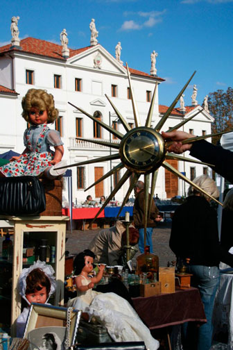 Aviano Mostra Mercato dell'Antiquariato Collezionismo