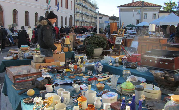Aviano Mostra Mercato dell'Antiquariato occasioni
