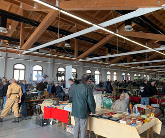 SANTA LUCIA DI PIAVE VENETO IN GRIGIOVERDE MOSTRA MERCATO DI MILITARIA espositori