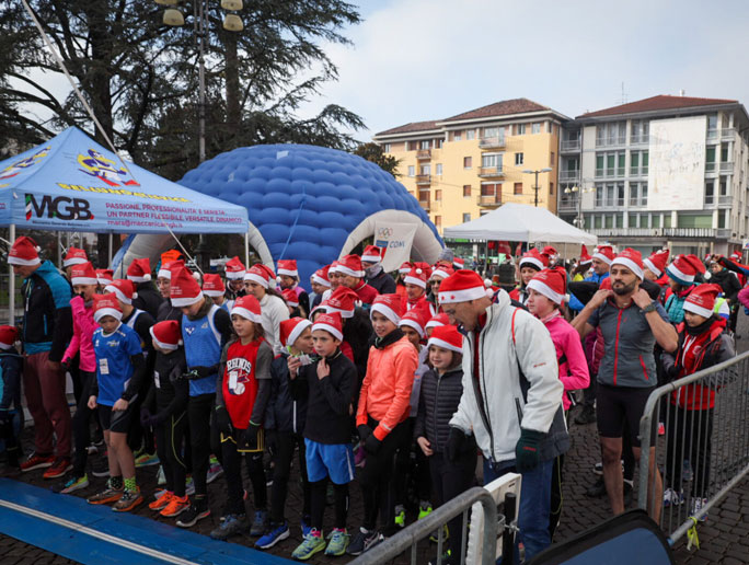belluno winter run corsa dei babbi natale aperta a tutti