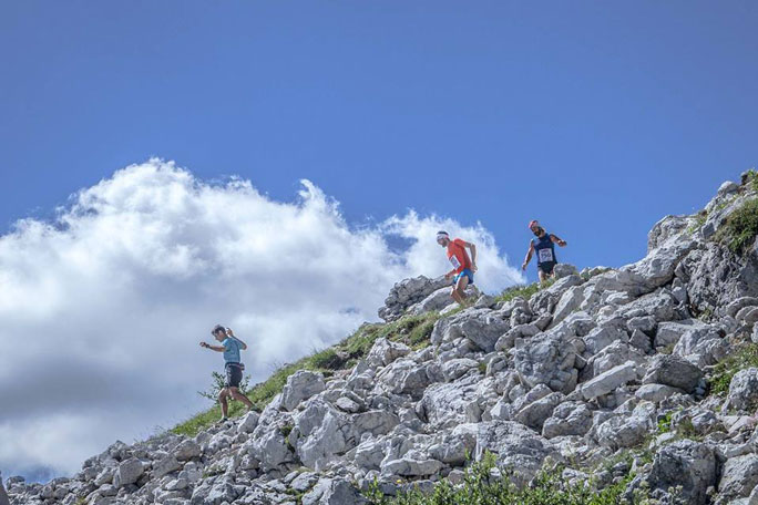 CORSE PODISTICHE BELLUNO AGORDO TRANSCIVETTA KARPOS corsa in alta montagna