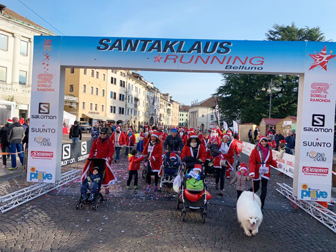 BELLUNO SANTA KLAUS RUNNING CORS PODISTICA corsa dei babbi natale bambini