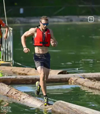 pirates run corsa a ostacoli in acqua